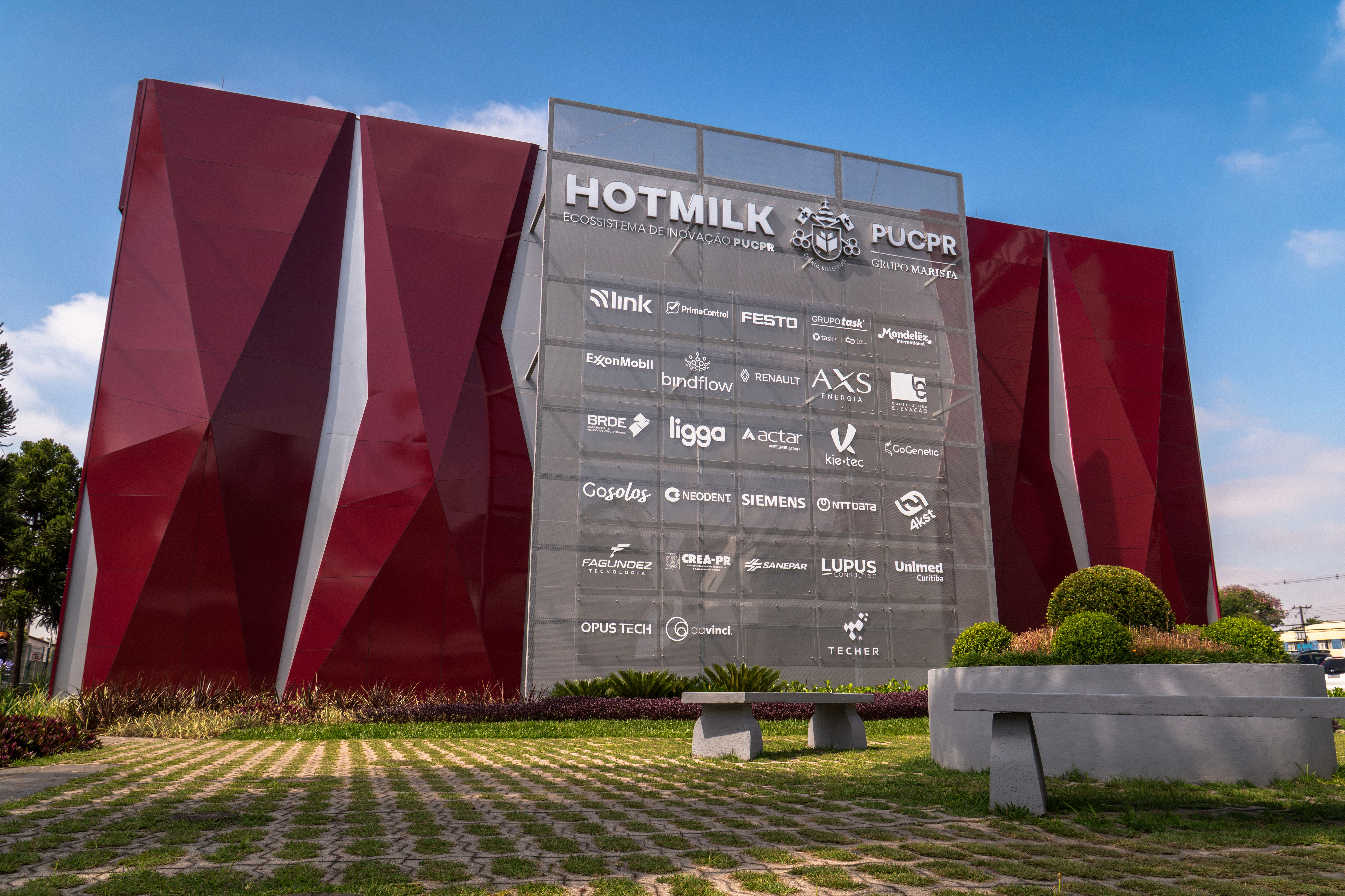 Startup da HOTMILK desenvolve IA treinada com 18 milhões de documentos fiscais para acelerar auditorias tributárias